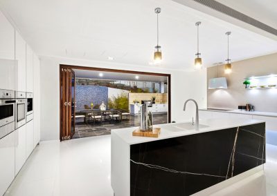 Handless Italian Kitchen with Lacquering & Glass